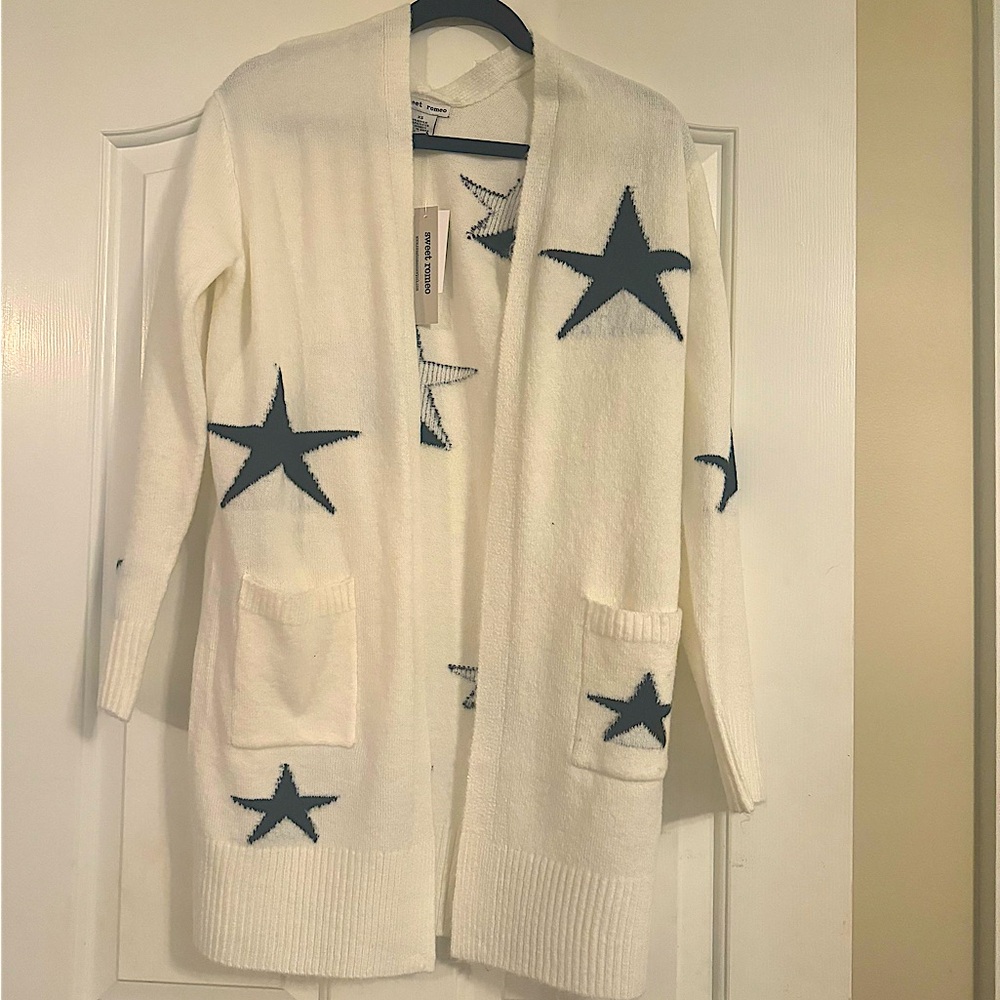 Brand new with tags Black and White sweater size XS